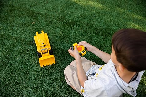 CAT® Junior Crew Lil’ Mighty Remote-Control Wheel Loader