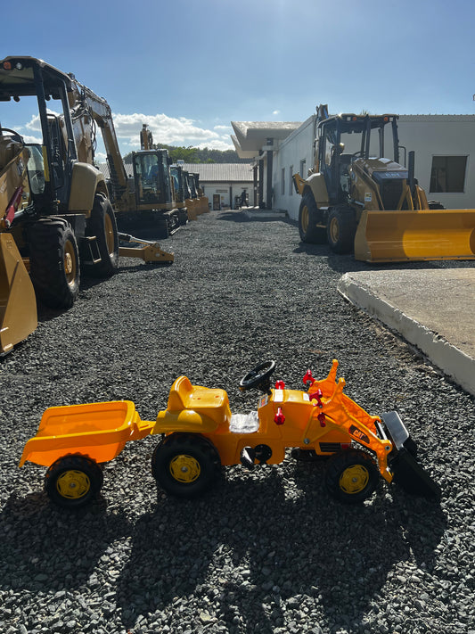 CAT® Ride-On Tractor