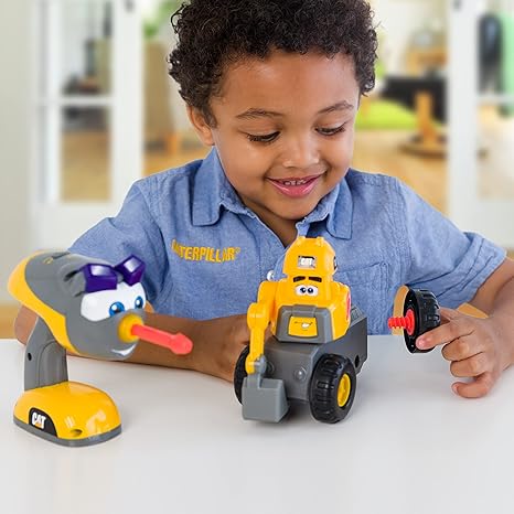 CAT® Junior Crew Fix-It Fleet Excavator