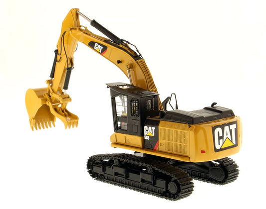 Cat® 568 GF Road Builder – 1:50 Scale Diecast Model